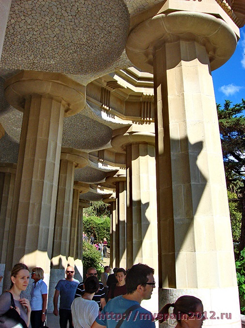 Парк Гуэля - "Зал 100 колонн"