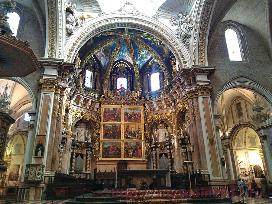 Главный алтарь Кафедрального собора Валенсии