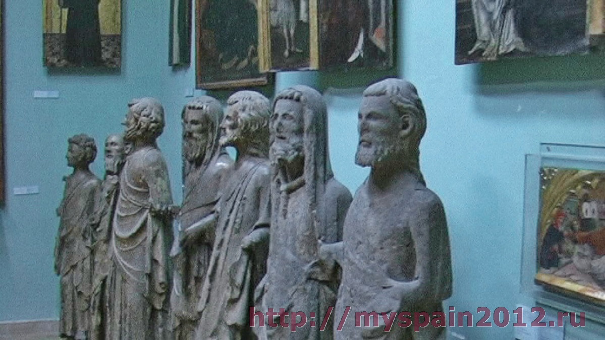 Музей Кафедрального собора Валенсии - скульптуры портала "Апостольские врата"